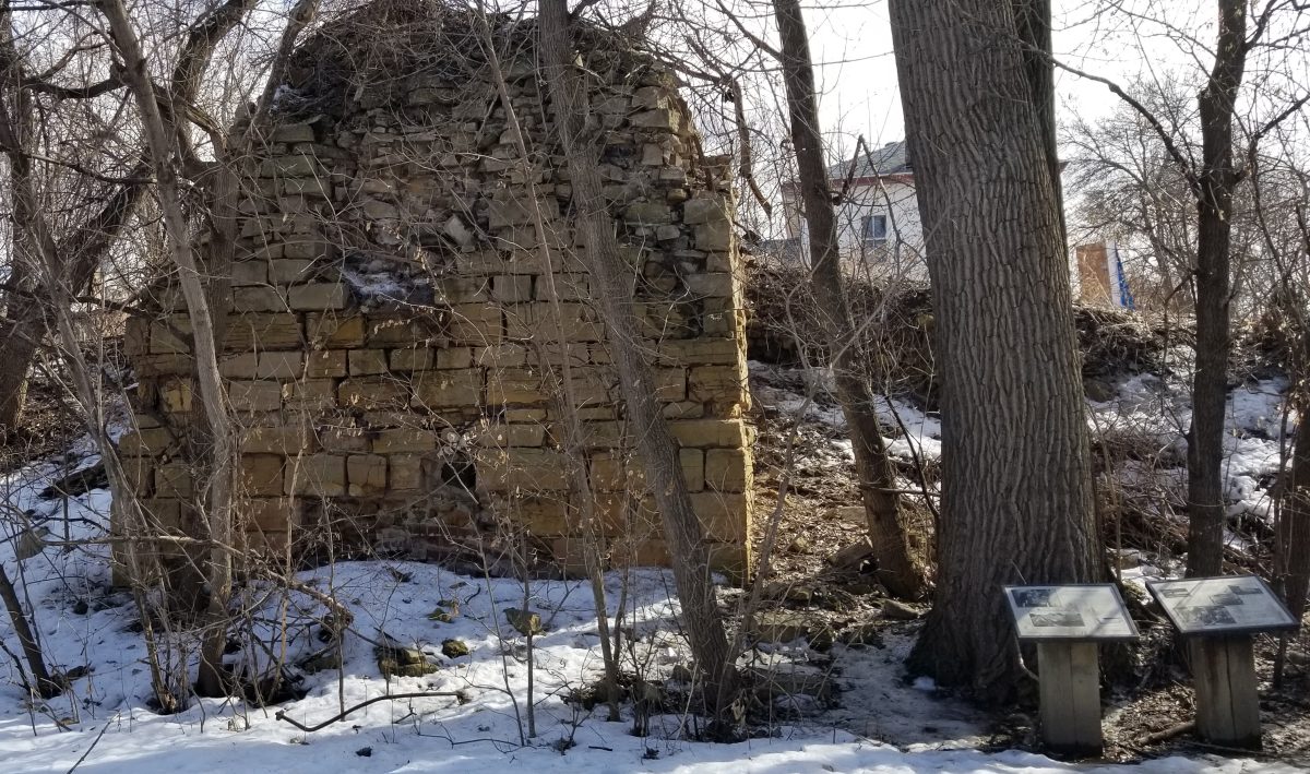 Schroeder Lime Kiln along the Minnesota River Trail (March 2020)